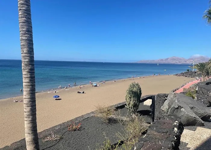 Sea View 2-bedroom Colony Club Daire