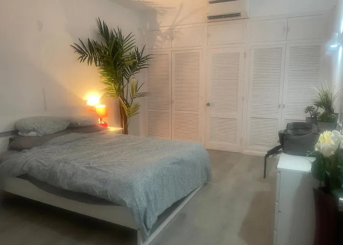 Daire Sea View 2-bedroom Colony Club