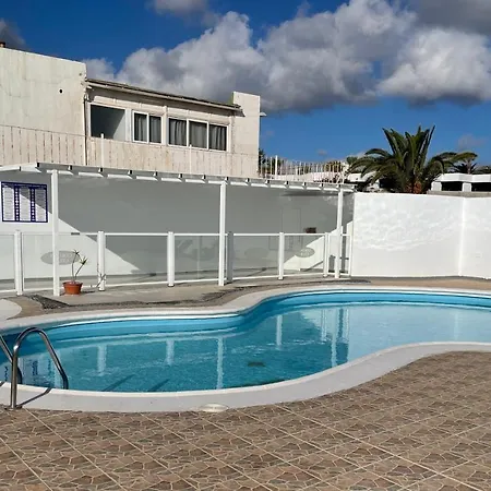 Apartman Sea View 2-bedroom Colony Club *