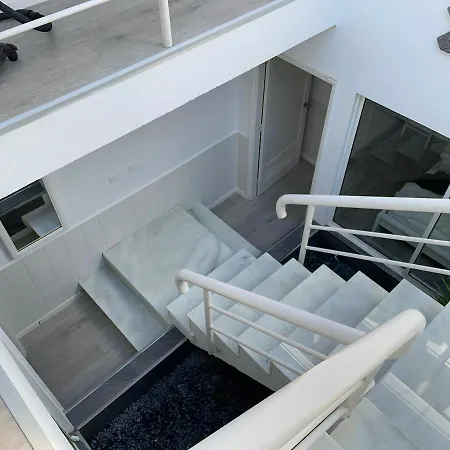 Sea View 2-bedroom Colony Club Apartmán *