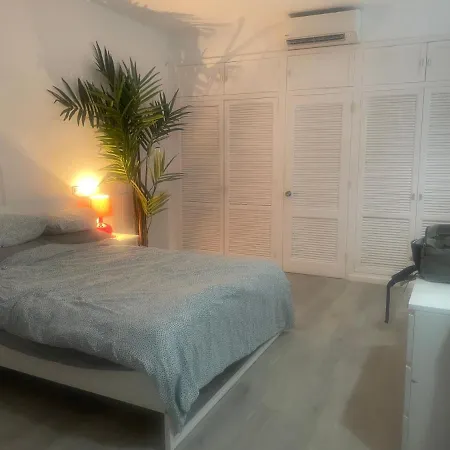 Lägenhet Sea View 2-bedroom Colony Club
